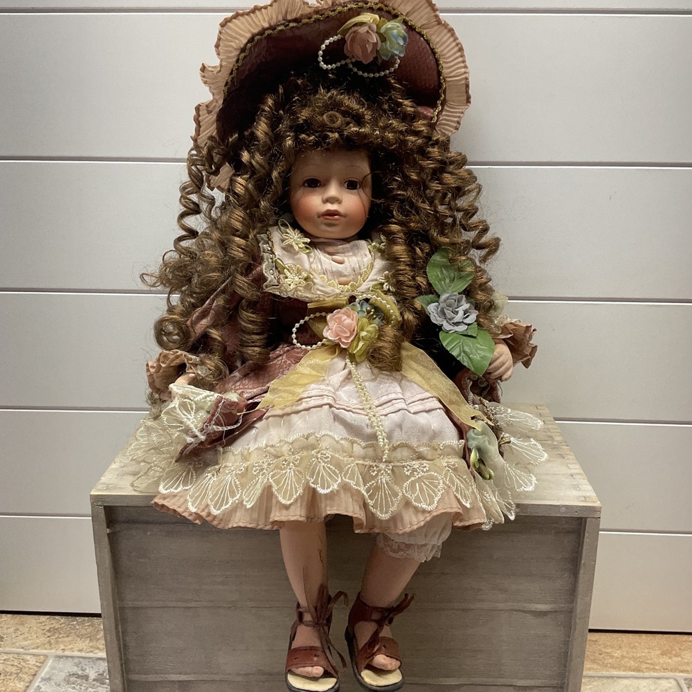 Vintage Victorian Style Porcelain Doll Brown Ringlet Hair Lace Dress 12 Inch